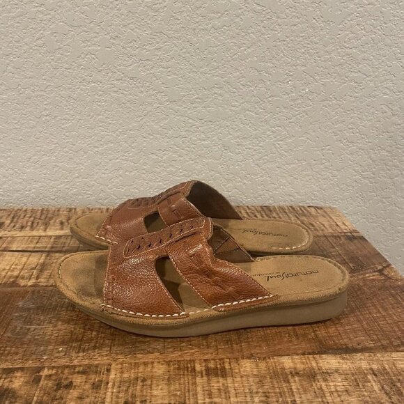 NATURAL SOLE by Naturalizer brown leather comfort sandals 8.5 Slip On Open Toe - Picture 2 of 9